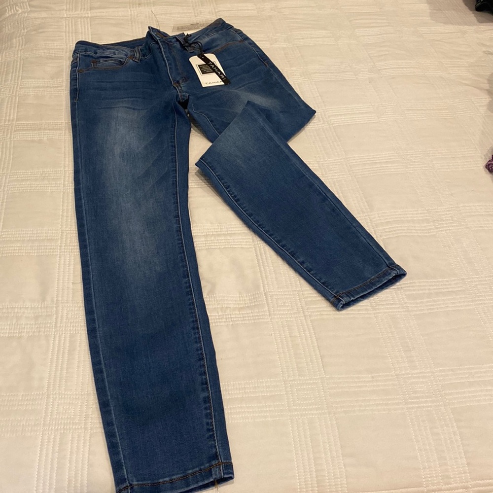 -
Tahari classic skinny Rayon Denim skinny jeans size 2/26 NWT